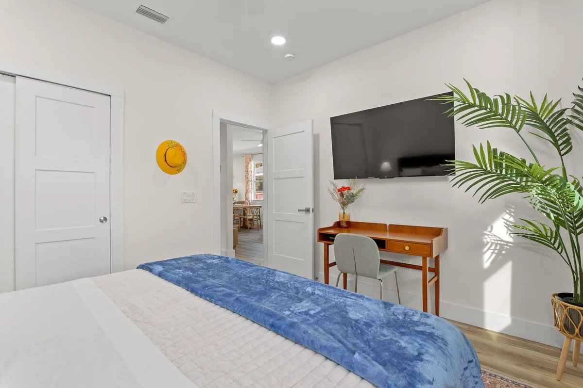 Sunshine Duo — Two Coastal Homes Just Down the Road #22