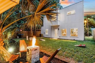 La Costa — A Modern Coastal Retreat with a Putting Green #110
