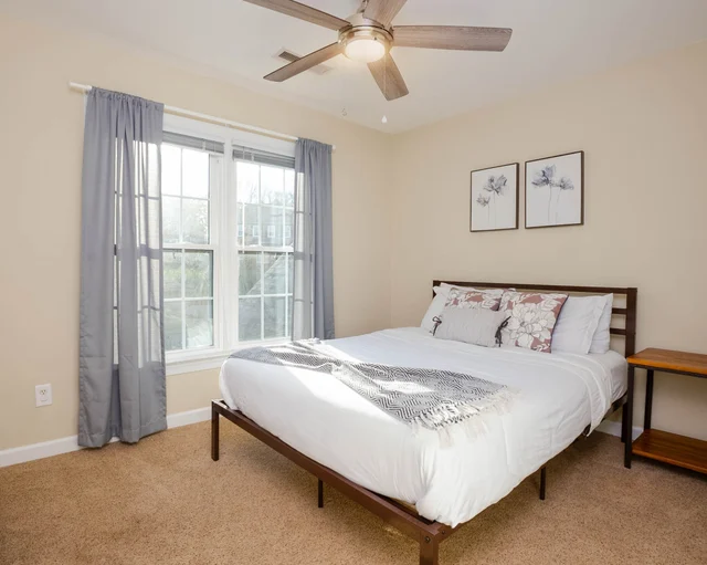Bedroom 10 image 1