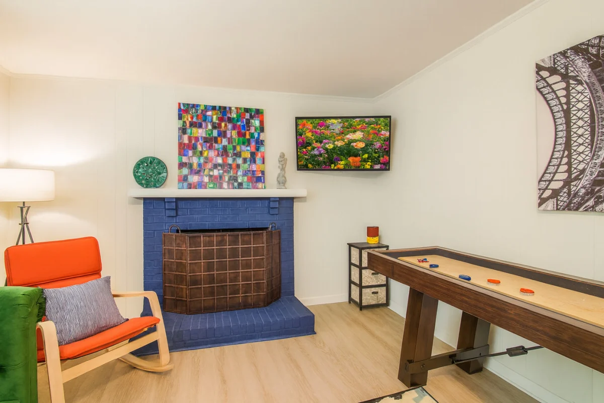 Marvelously Modern property photo 3