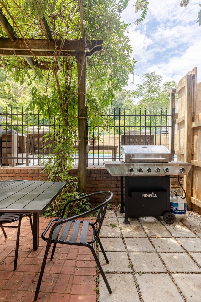 [Wildflower Cottage] Pool, Hot tub, Sauna, Firepit #147