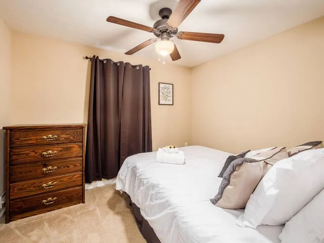Bedroom 1 image 1