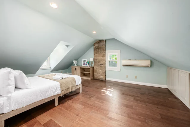 Bedroom 3 image 1