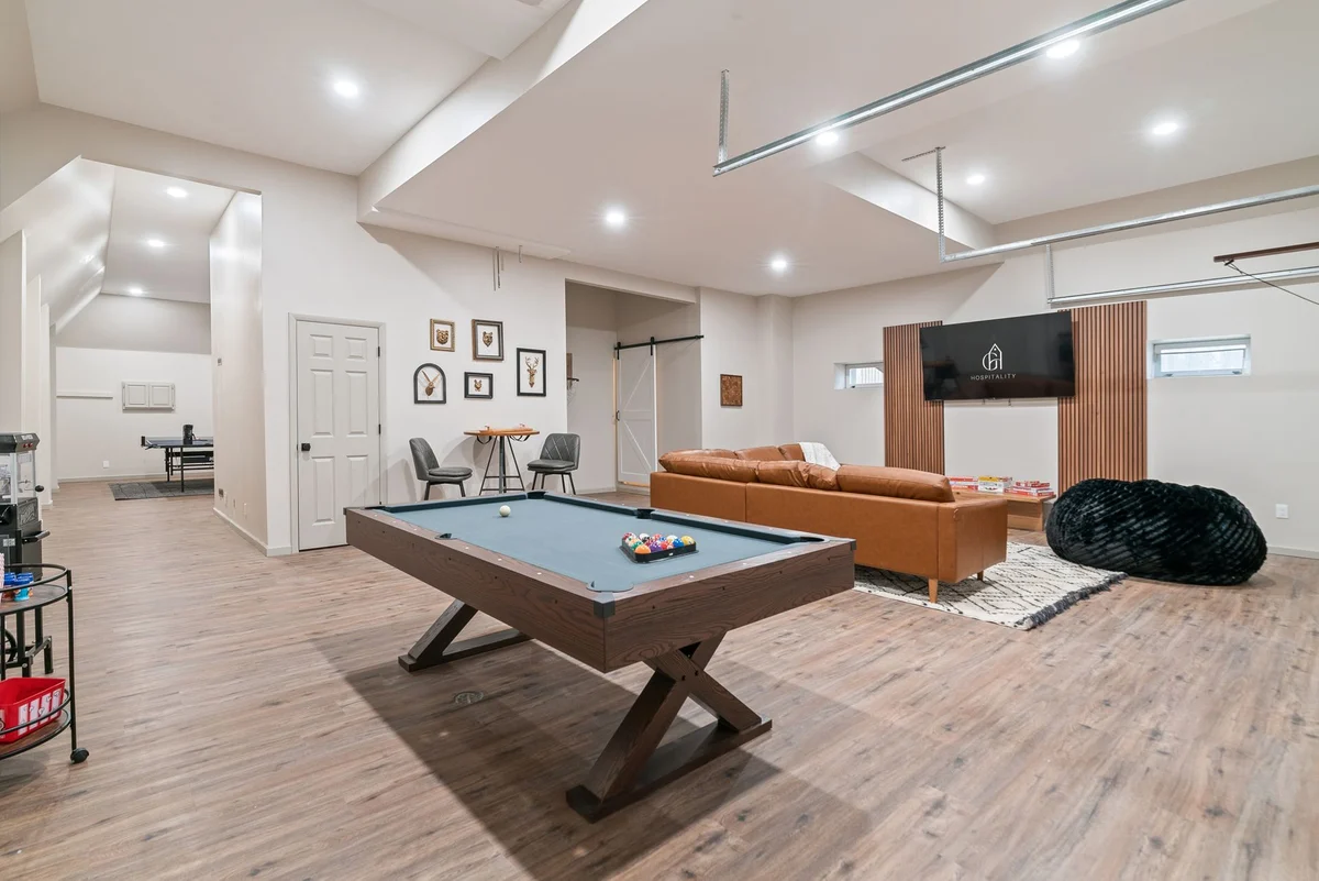 Home in Sugar Grove property photo 3