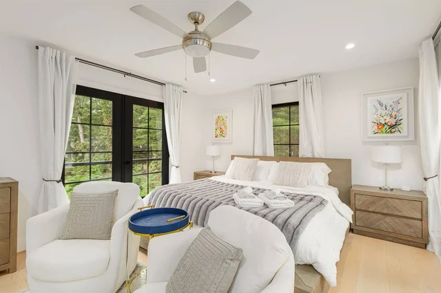 BEDROOM image 1