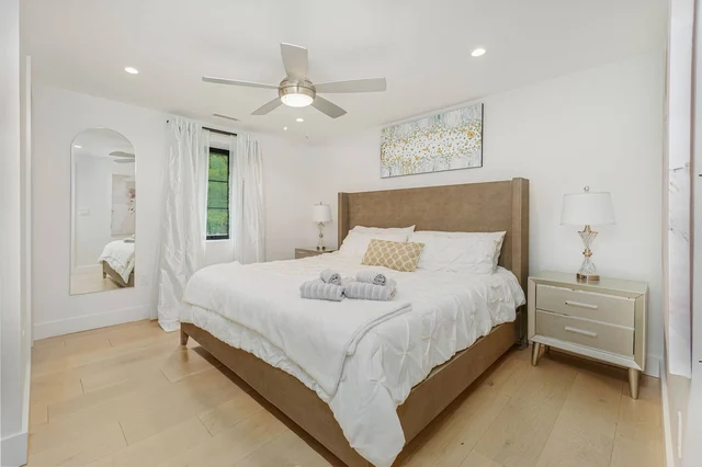 BEDROOM image 1