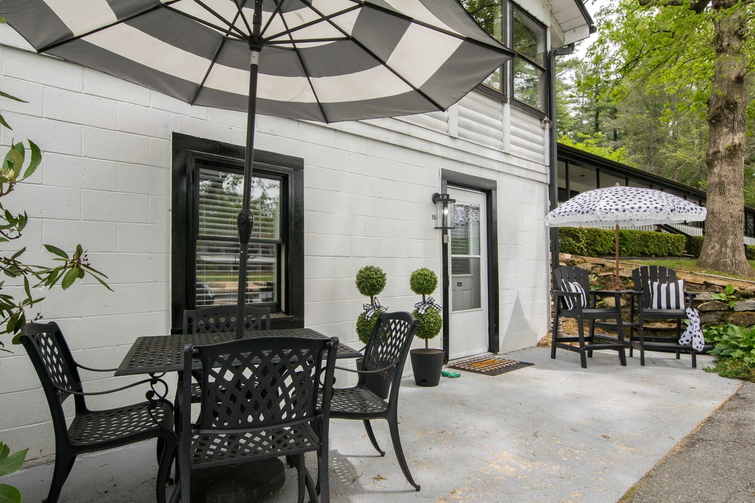 Condo in Flat Rock property photo 1