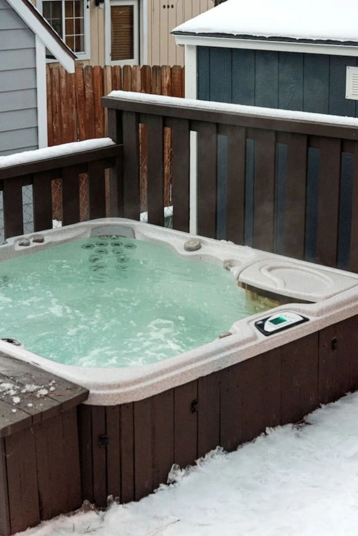 Dream Catcher| Modern Rustic, Hot Tub & EV #139