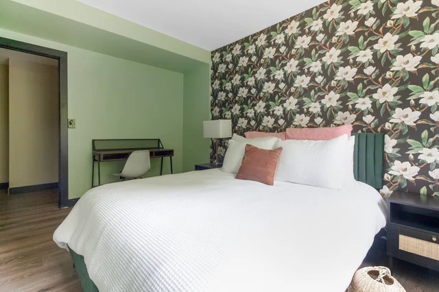 BEDROOM image 1