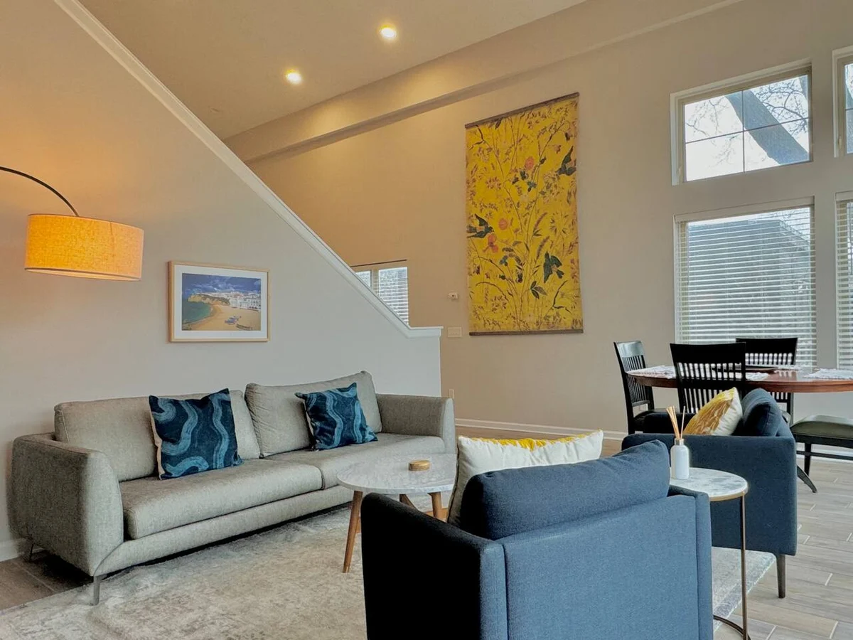 Apartment in Douglas property photo 2