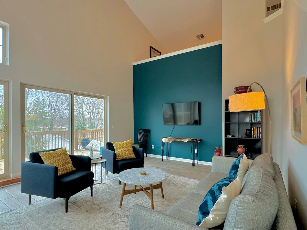 2 Luxe Lofts, 1 Perfect Stay, Downtown Douglas property photo 2