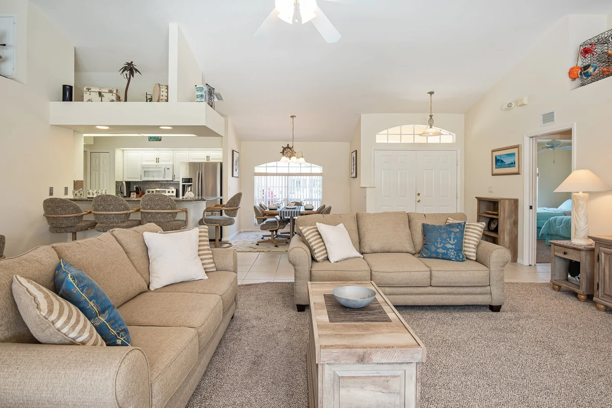 Home in Rotonda West property photo 3