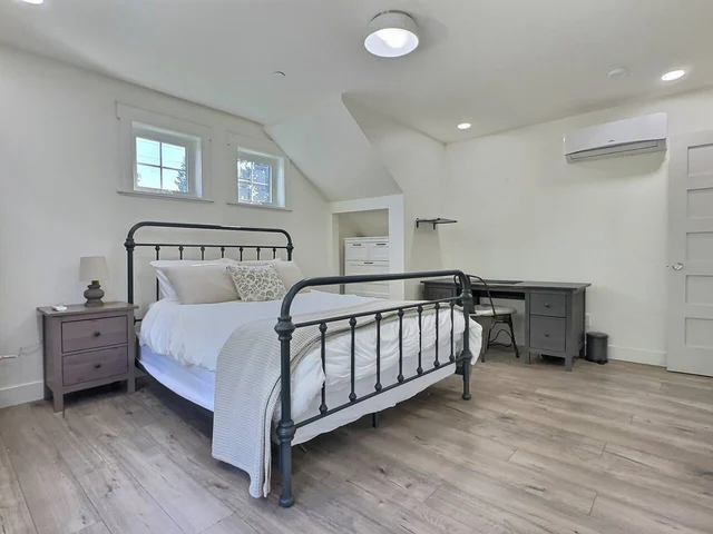 BEDROOM image 1