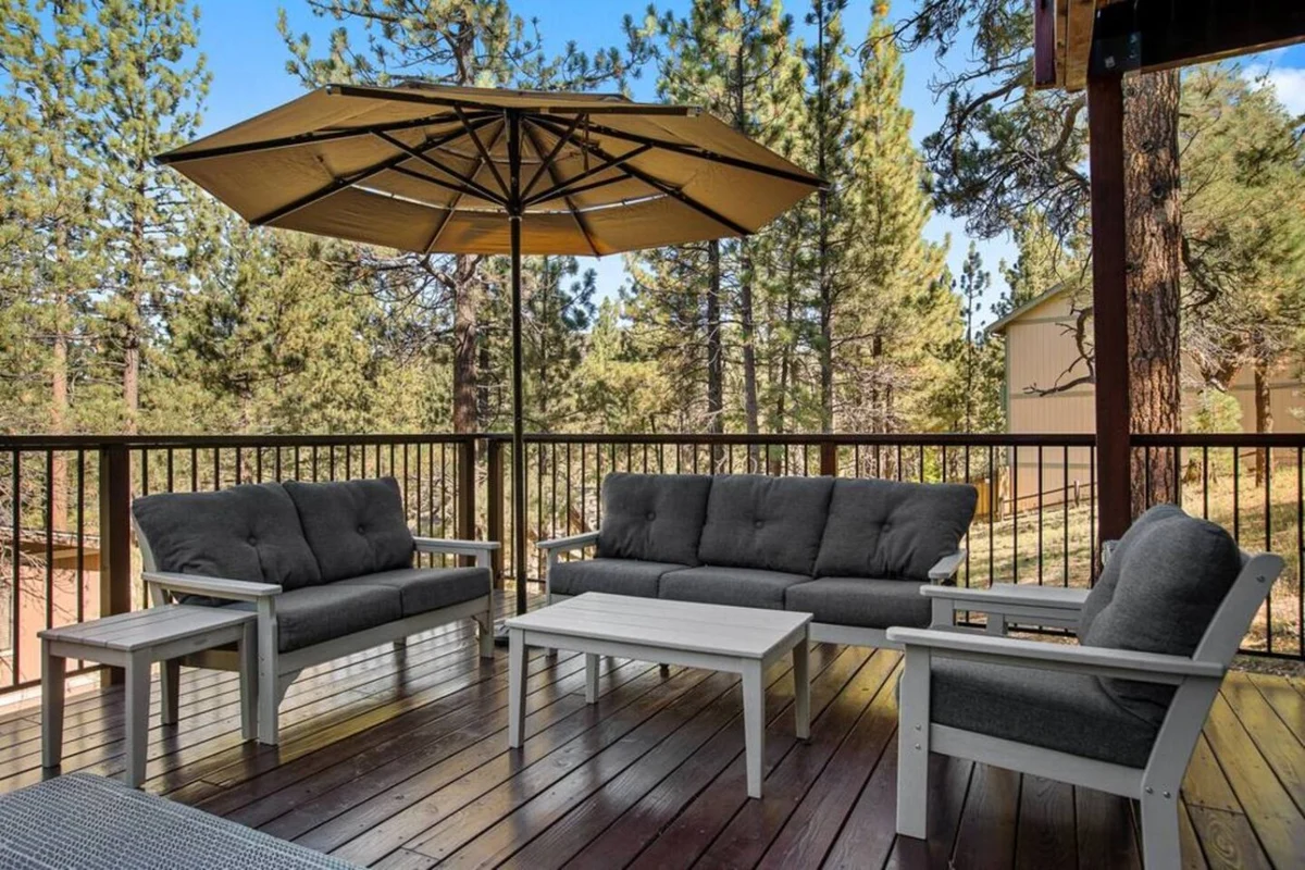 Four Seasons 4 BR Cabin, Views, Games & Hot Tub #57