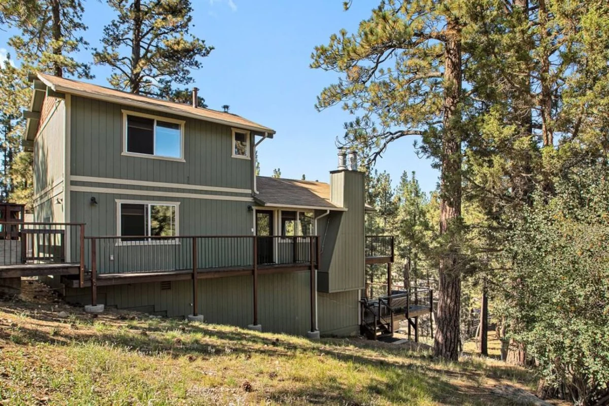 Four Seasons 4 BR Cabin, Views, Games & Hot Tub #74