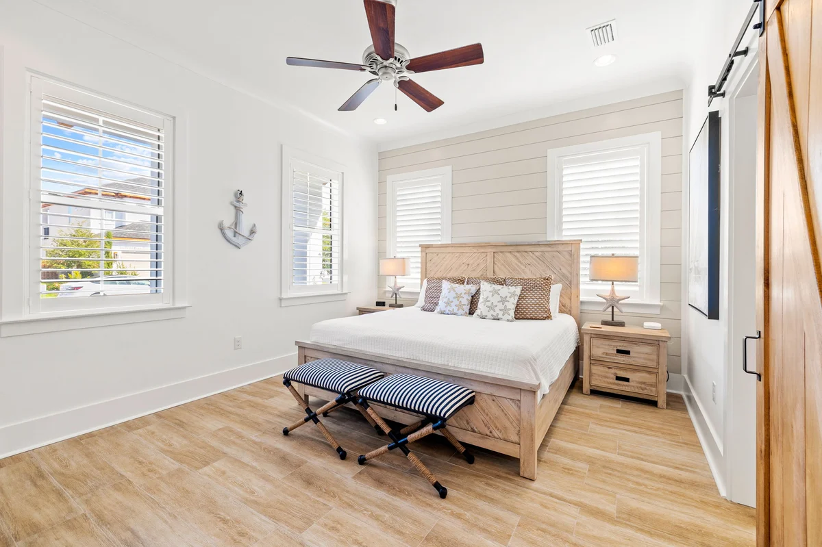 Bedroom 1 image 1