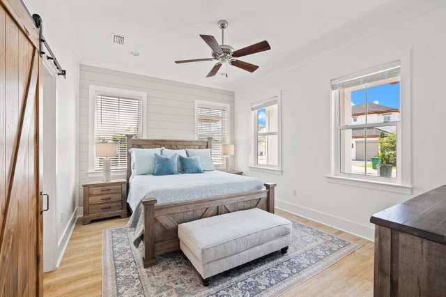 Bedroom 1 image 1
