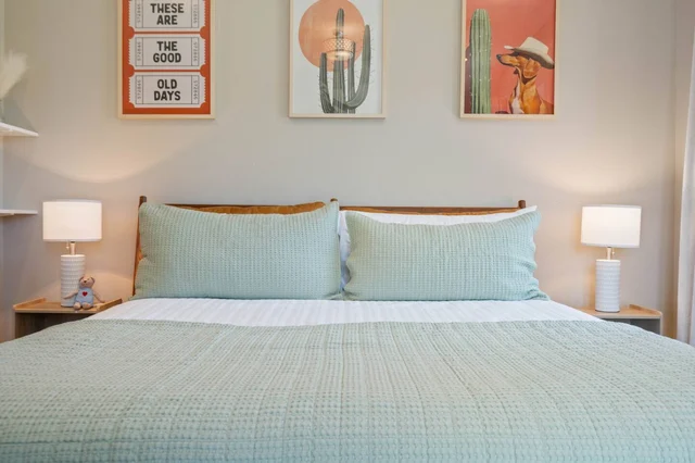 Bedroom 3 image 1