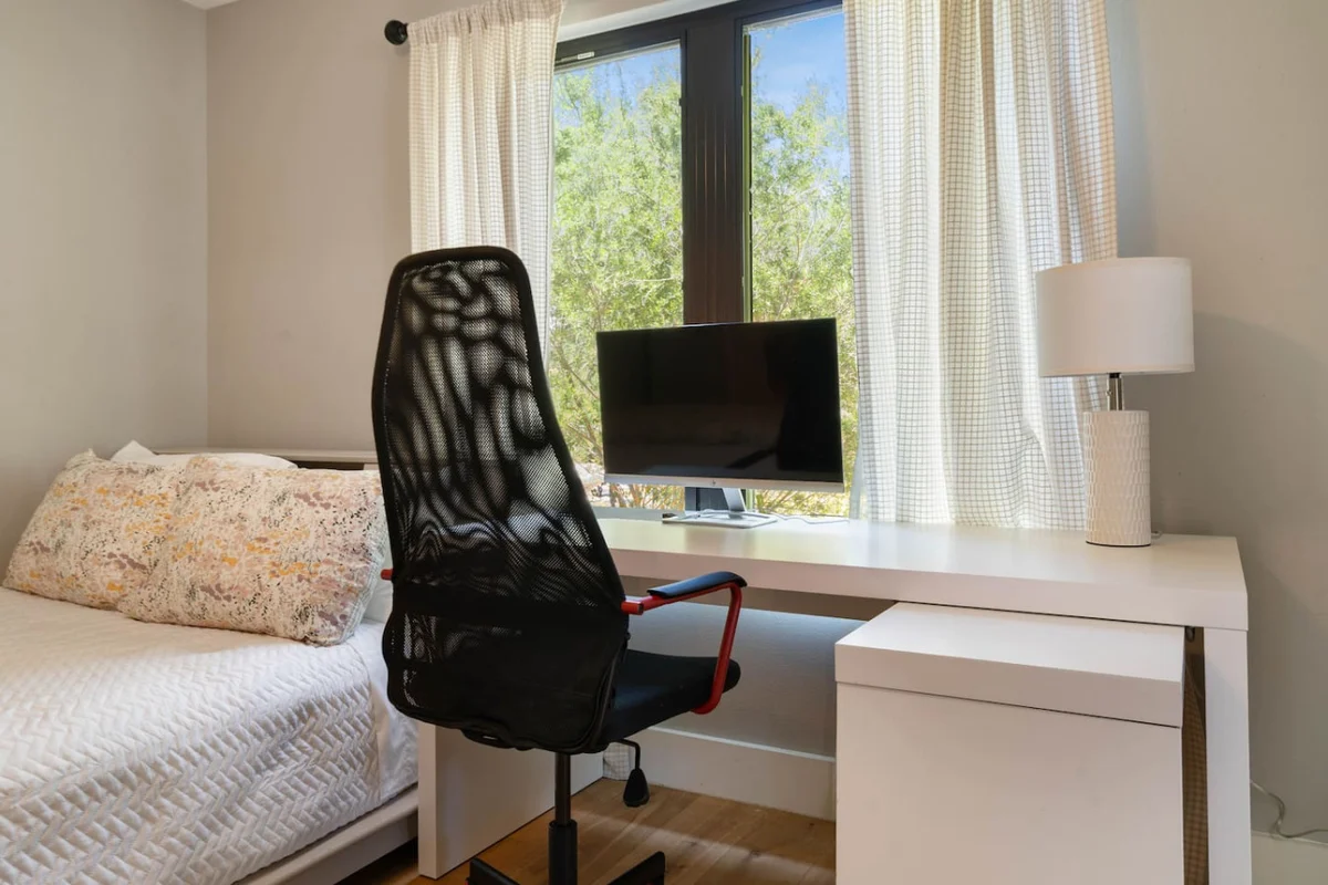 Bedroom 1 image 1