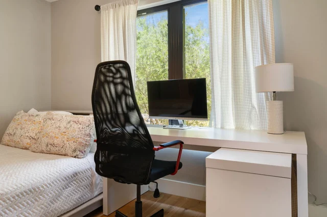 Bedroom 1 image 1