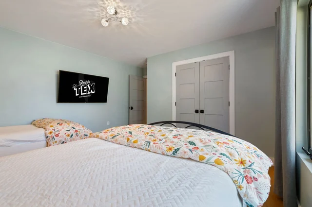 Bedroom 4 image 1