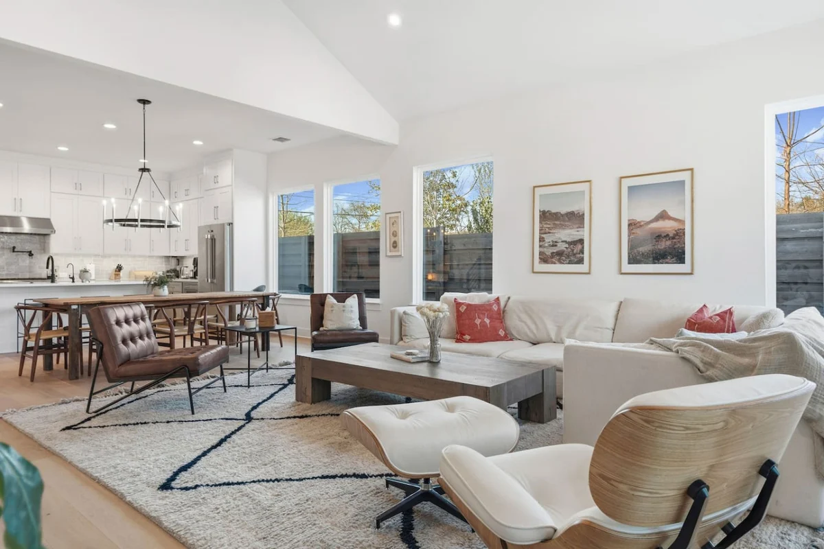 Home in Austin property photo 3
