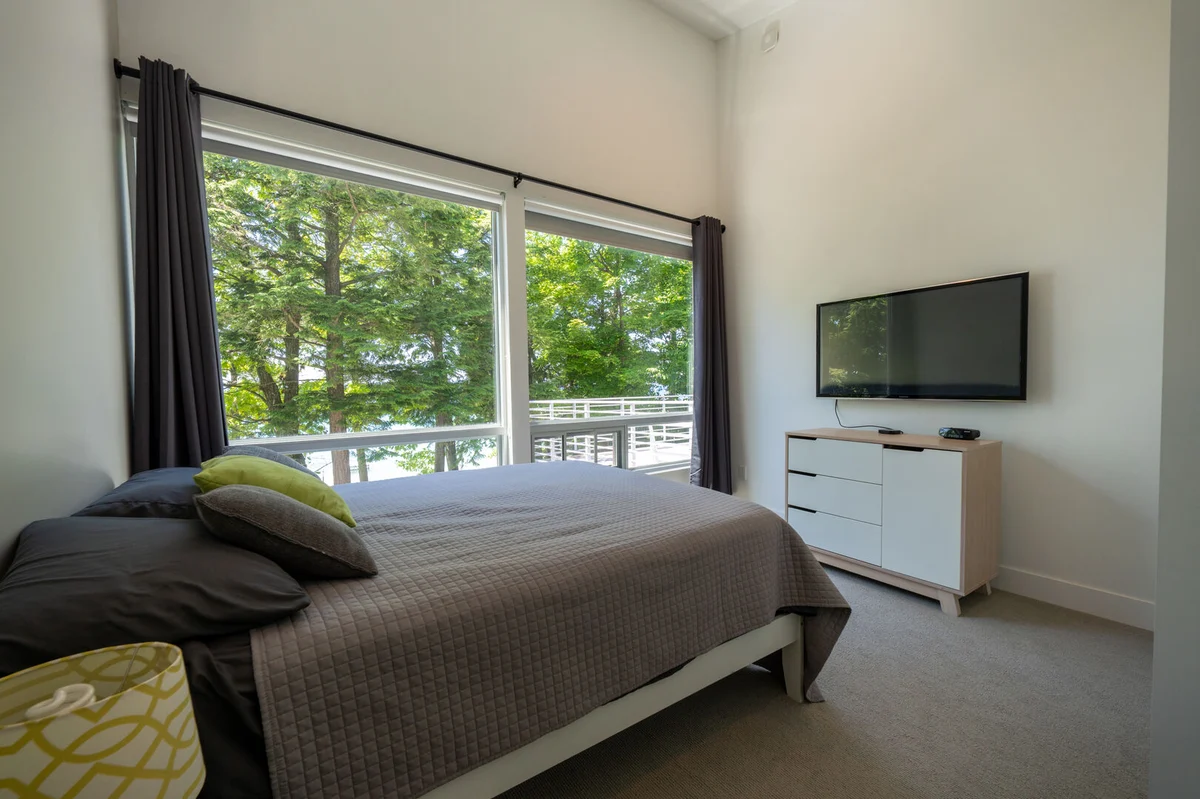Home in Traverse City property photo 4
