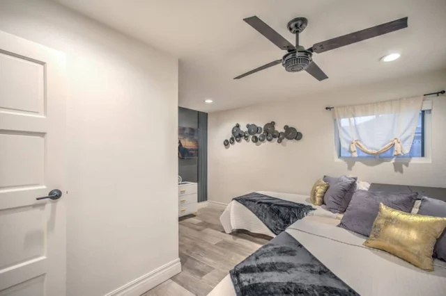 BEDROOM image 1
