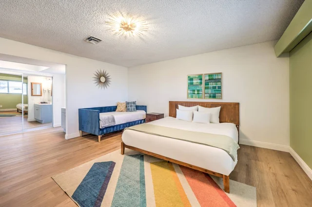 BEDROOM image 1