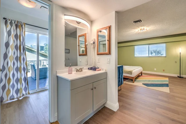 BEDROOM image 1