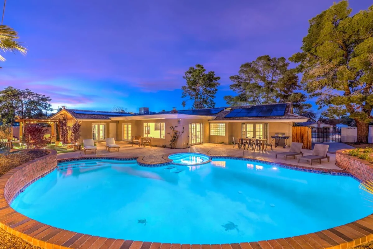Vegas Strip Pool Villa-4000sf, Spa, Sauna, Theater #2