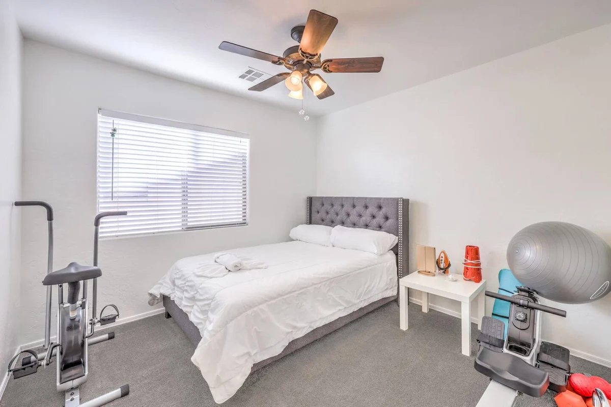 Modern 5BR Home Near Vegas Strip & Airport #37