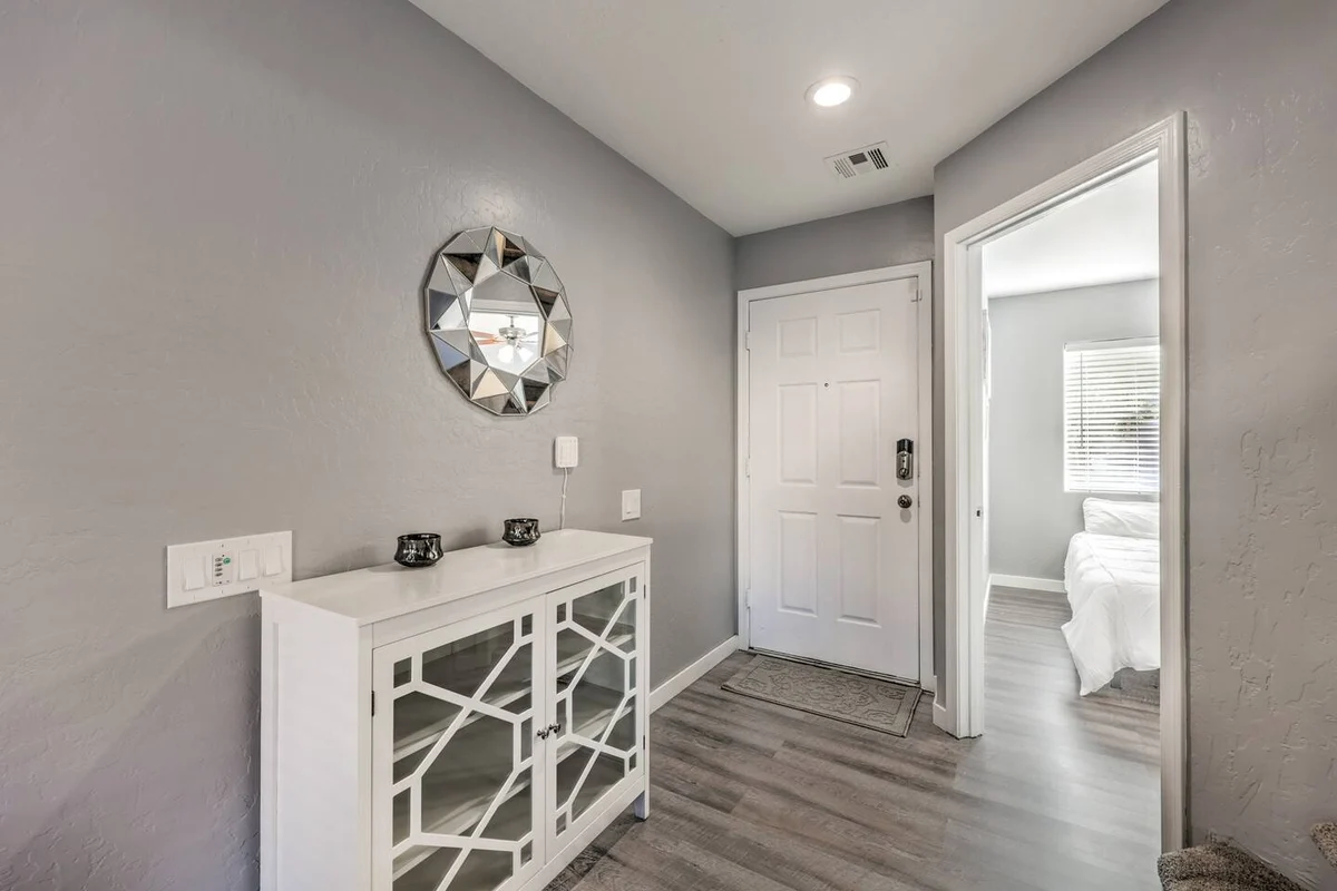 Modern 5BR Home Near Vegas Strip & Airport #57