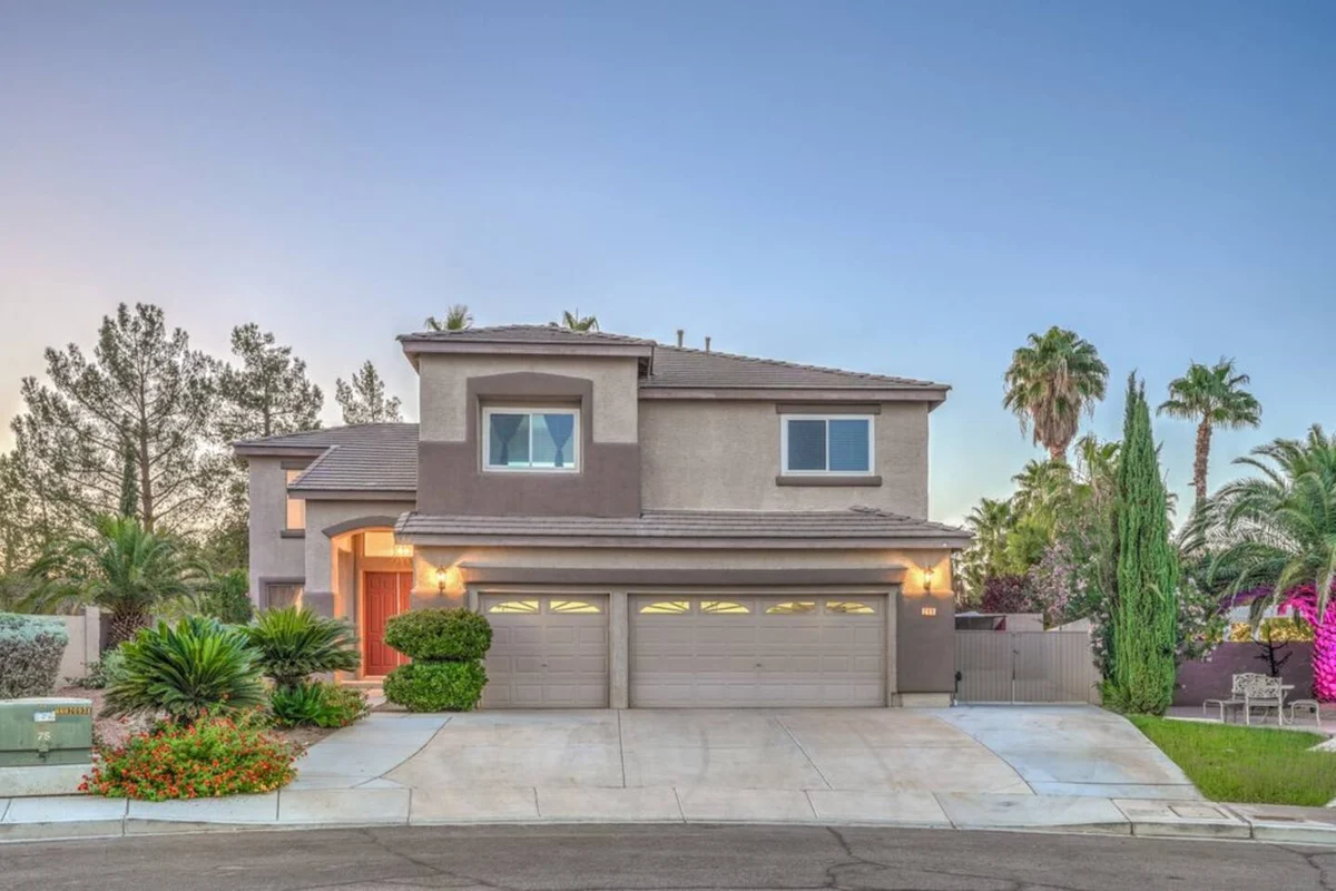 Lux Pool Villa in Green Valley Ranch with Jacuzzi #51