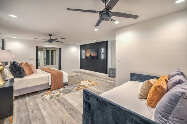 BEDROOM image 1