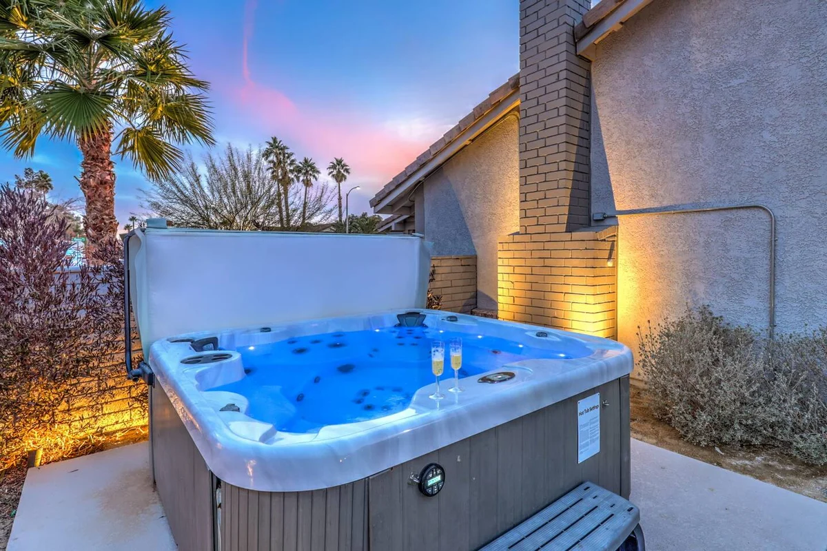 𖤓 Sunset Swim, a Lux Vegas Pool Villa w/ Spa #36