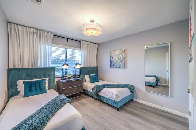 BEDROOM image 1
