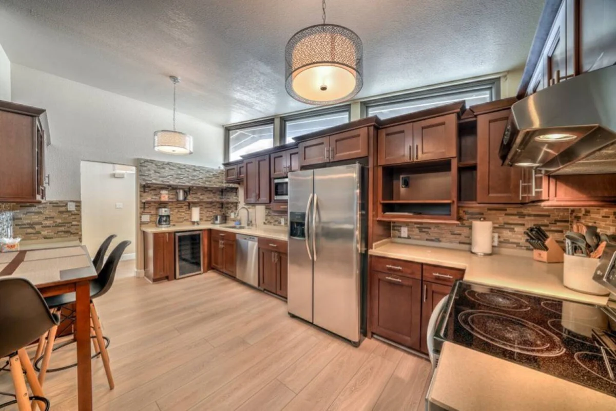Home in Las Vegas property photo 3
