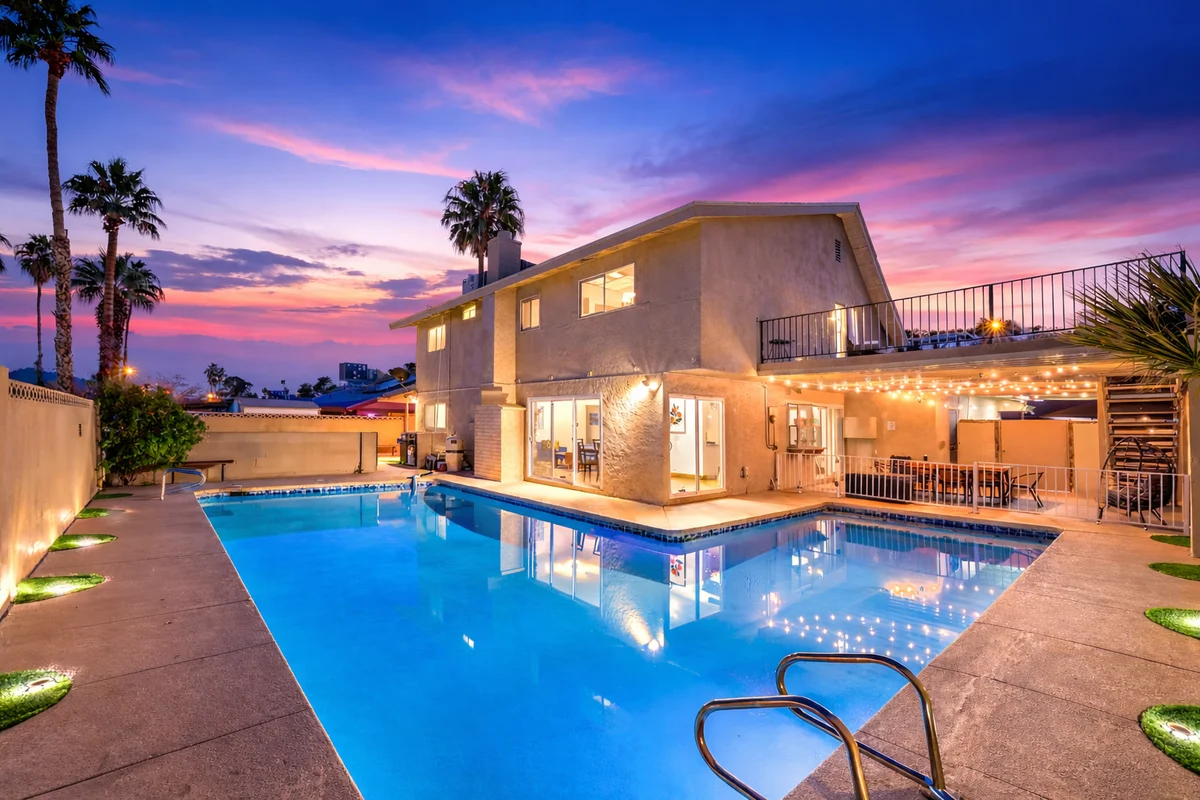 Oasis near STRIP-Lap Pool, Spa, Sauna, Poker, Deck #63