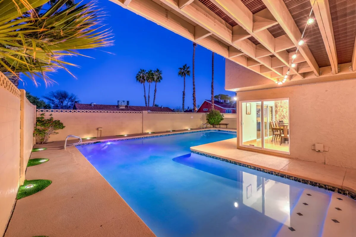 Oasis near STRIP-Lap Pool, Spa, Sauna, Poker, Deck #67