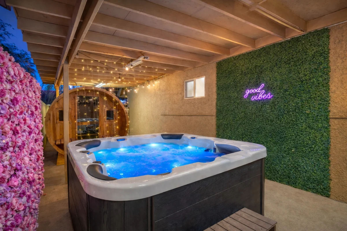 Oasis near STRIP-Lap Pool, Spa, Sauna, Poker, Deck #47
