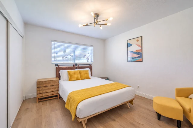 BEDROOM image 1