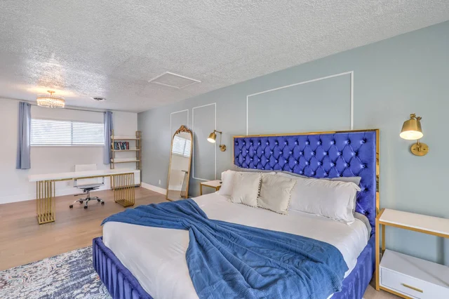 BEDROOM image 1