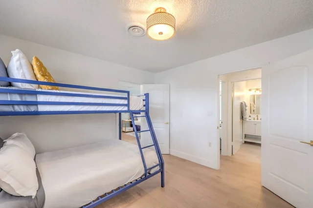 BEDROOM image 1