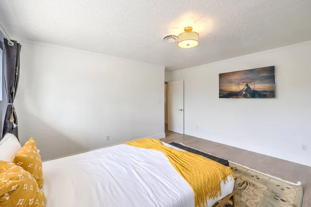 BEDROOM image 1