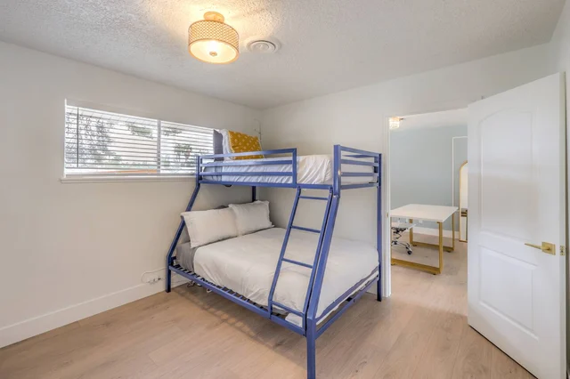 BEDROOM image 1