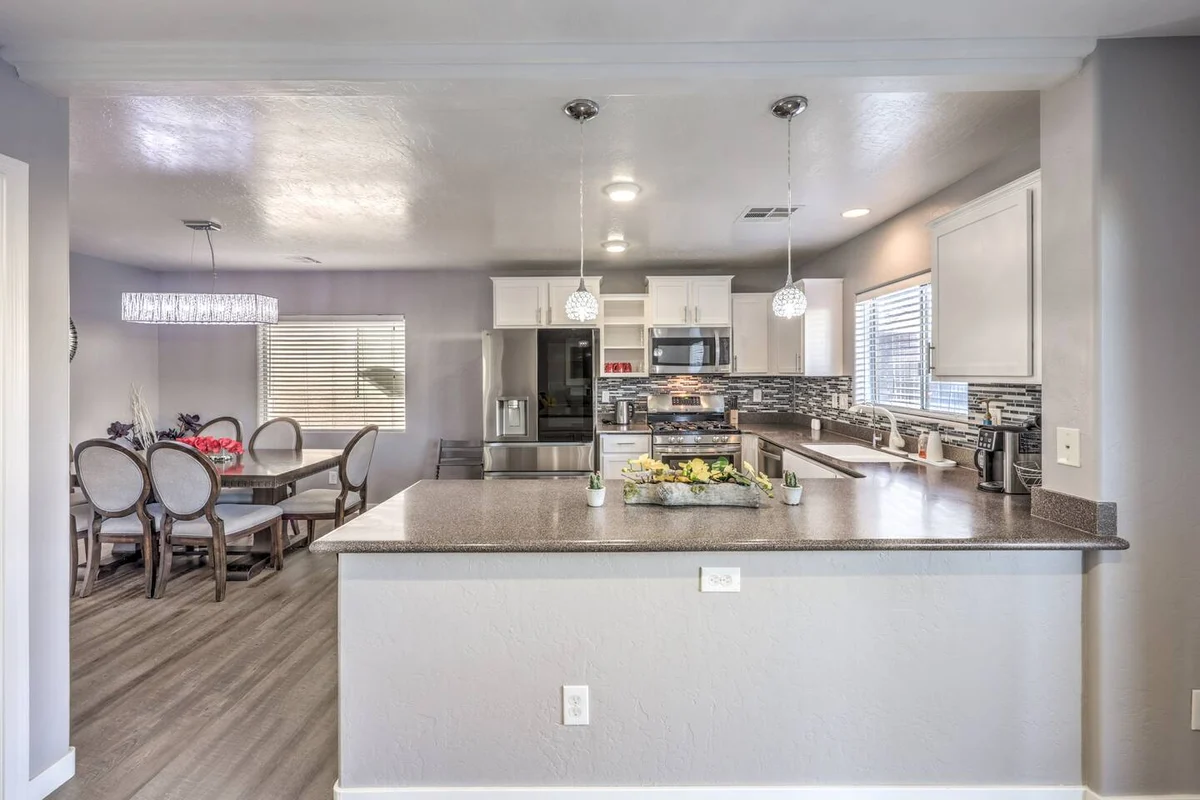 Modern 5BR Home Near Vegas Strip & Airport #34