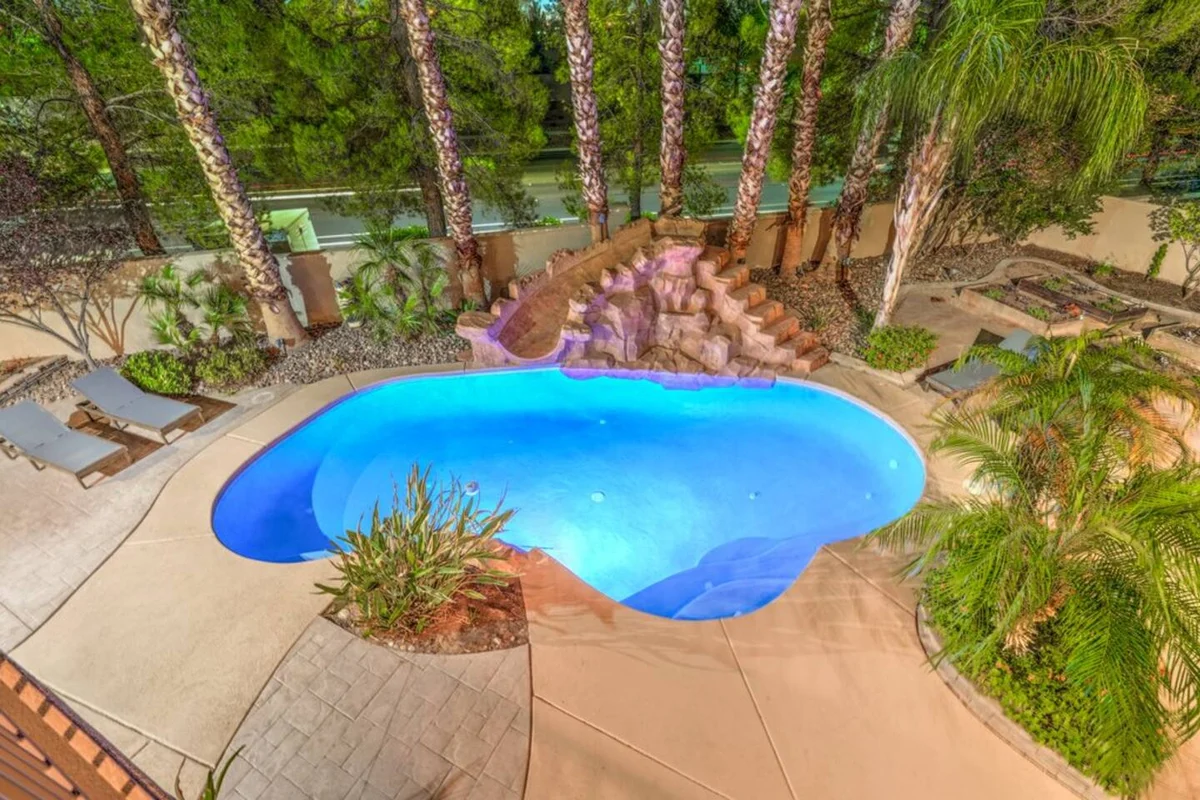 Lux Pool Villa in Green Valley Ranch with Jacuzzi #52