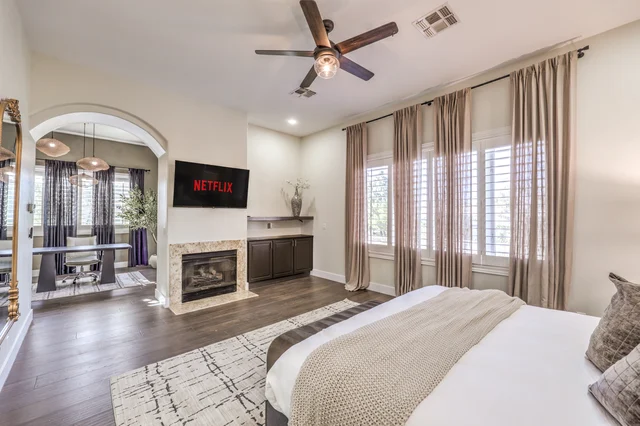 BEDROOM image 1
