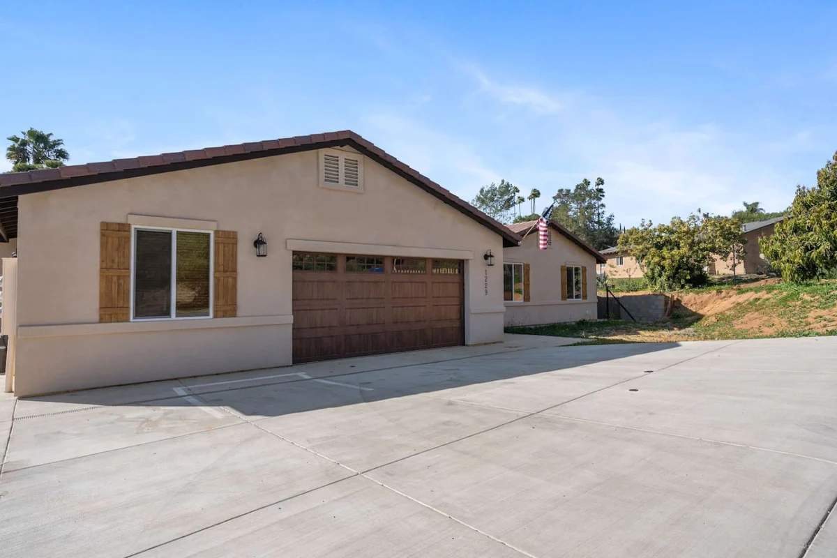 Home in Escondido property photo 5